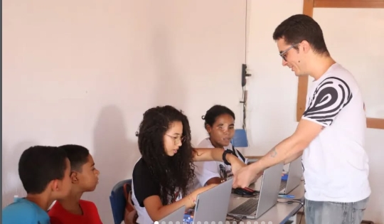 Captura de tela_4-12-2025_193819_www.instagram.com.jpeg